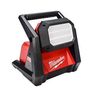 Lampara 4000 Lumens MILWAUKEE  -  2366-20