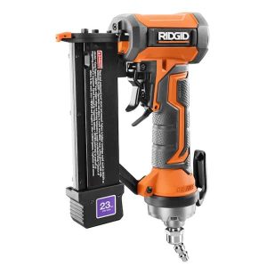 Pistola para clavos calibre 23 De aire RIDGID  -  R138HPF